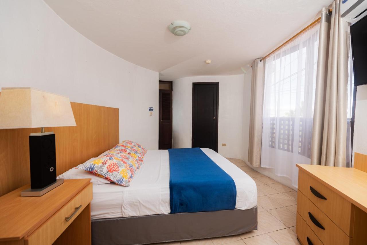 Hostal North Seymour Пуерто-Айора Екстер'єр фото