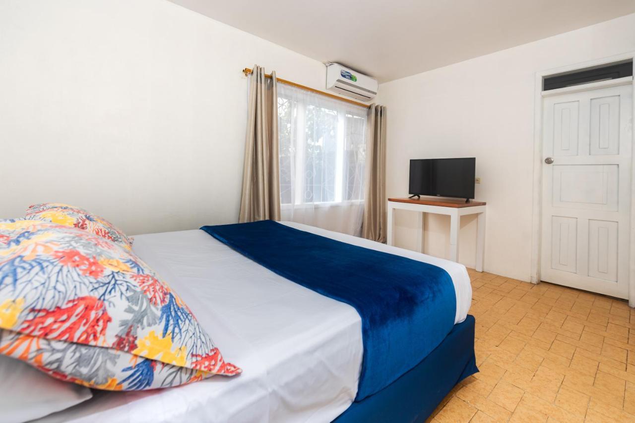 Hostal North Seymour Пуерто-Айора Екстер'єр фото