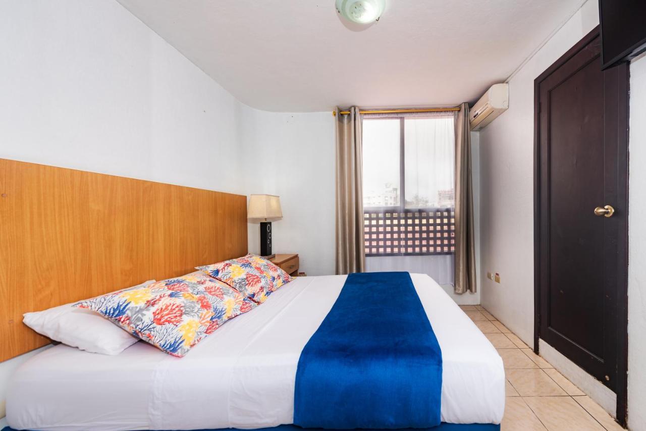 Hostal North Seymour Пуерто-Айора Екстер'єр фото