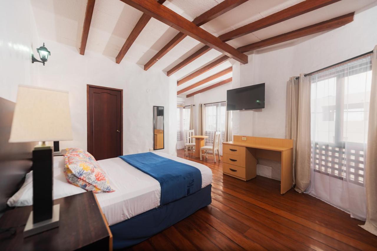 Hostal North Seymour Пуерто-Айора Екстер'єр фото